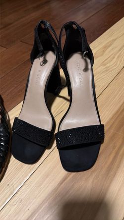 Zapatillas de mujer poco uso y uso normal size 8/8.5  $10 por todas