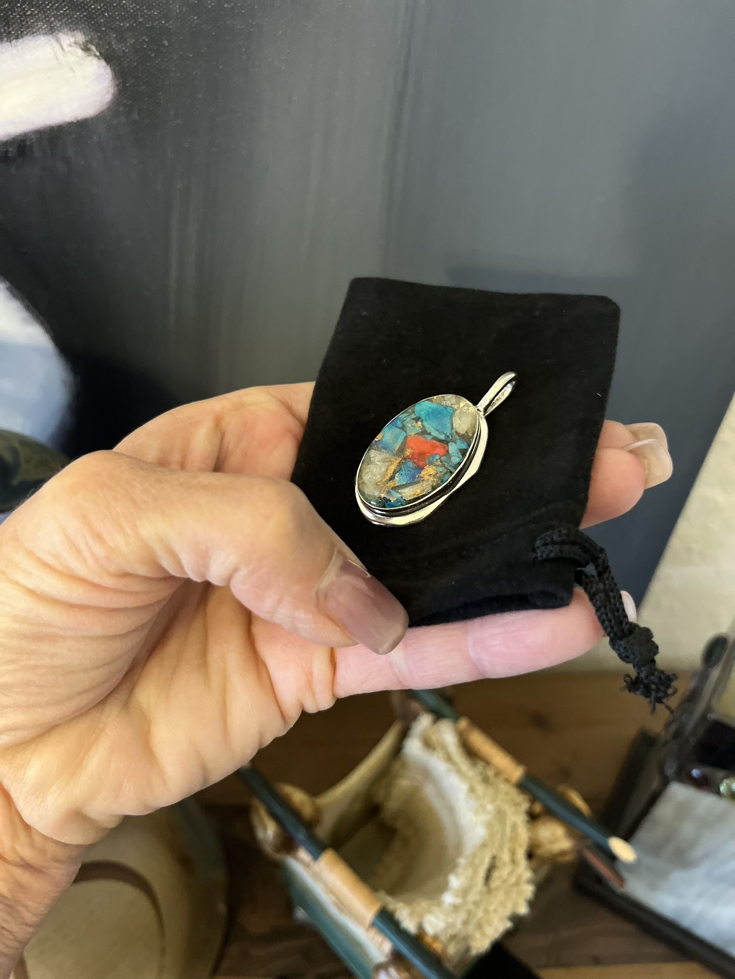 Oyster Turquoise Pendant W Free Chain