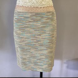 Vintage Nanette Lepore pencil skirt size 2. Beautiful skirt in excellent condition. 