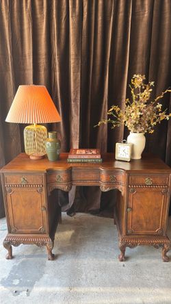 Office desk (Johnson Furniture Co)