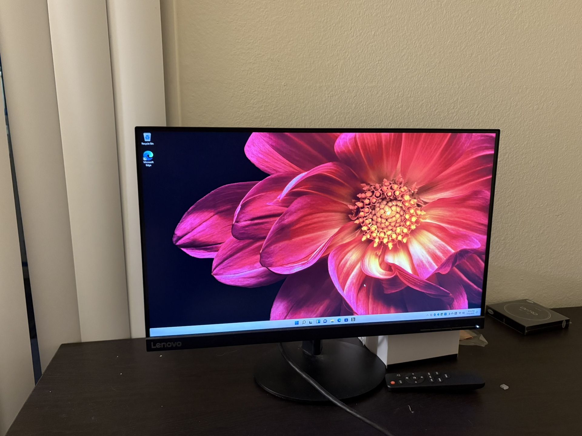 Lenovo 23.8 Inch Monitor