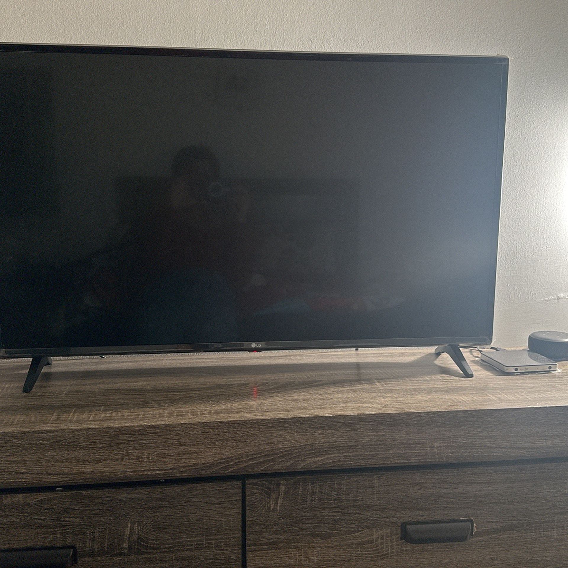 40 Inch LG Tv