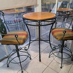2 Bar Stool With Table 