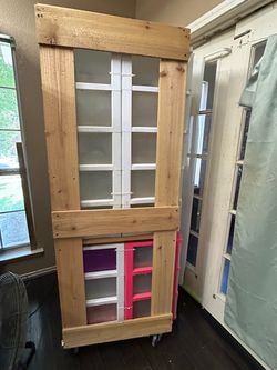 18 storage bins wood with 4 wheels