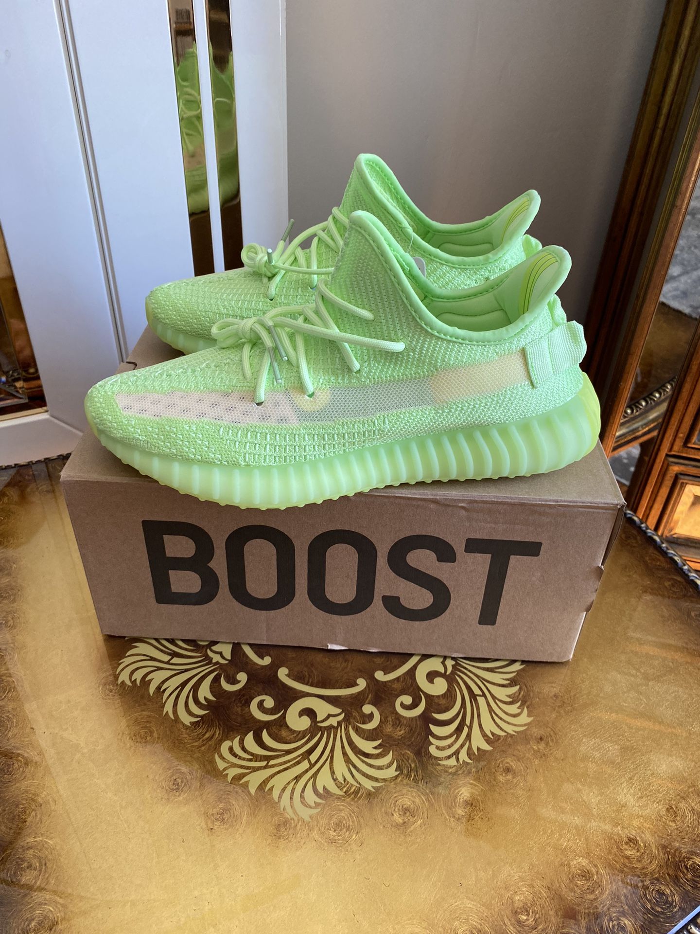 Yeezy Boost 350 V2 Glow In The Dark