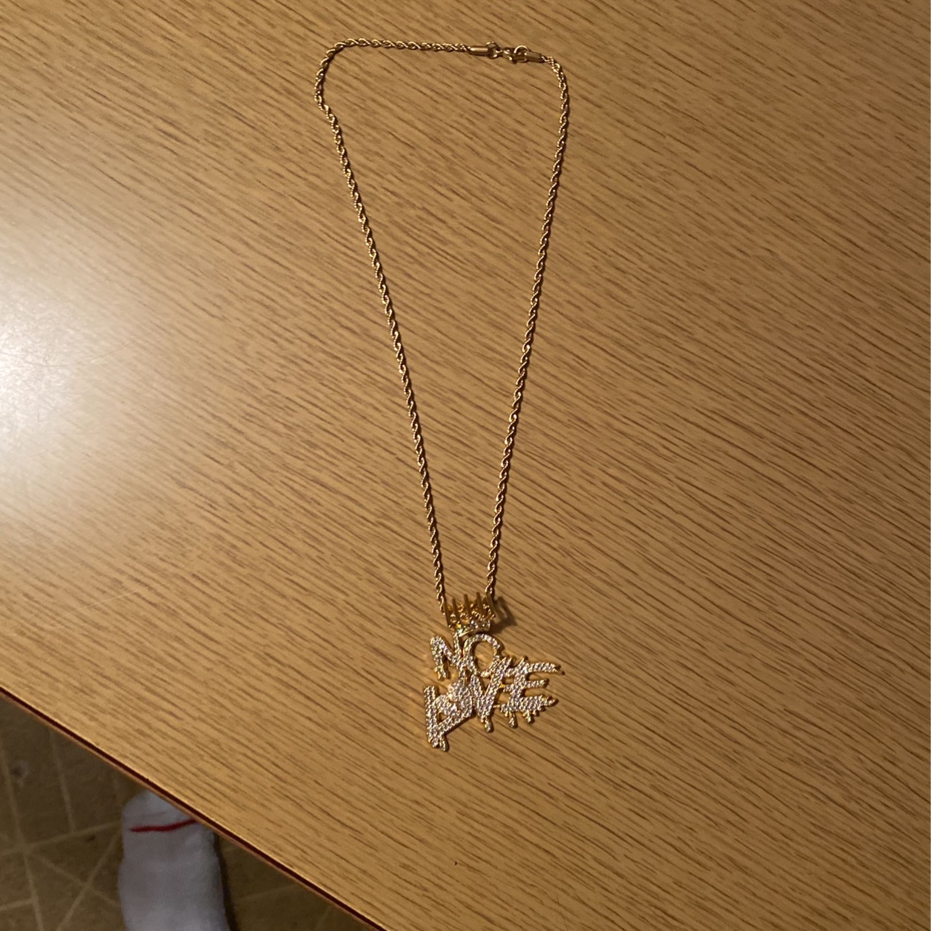 Men’s gold chain Gold