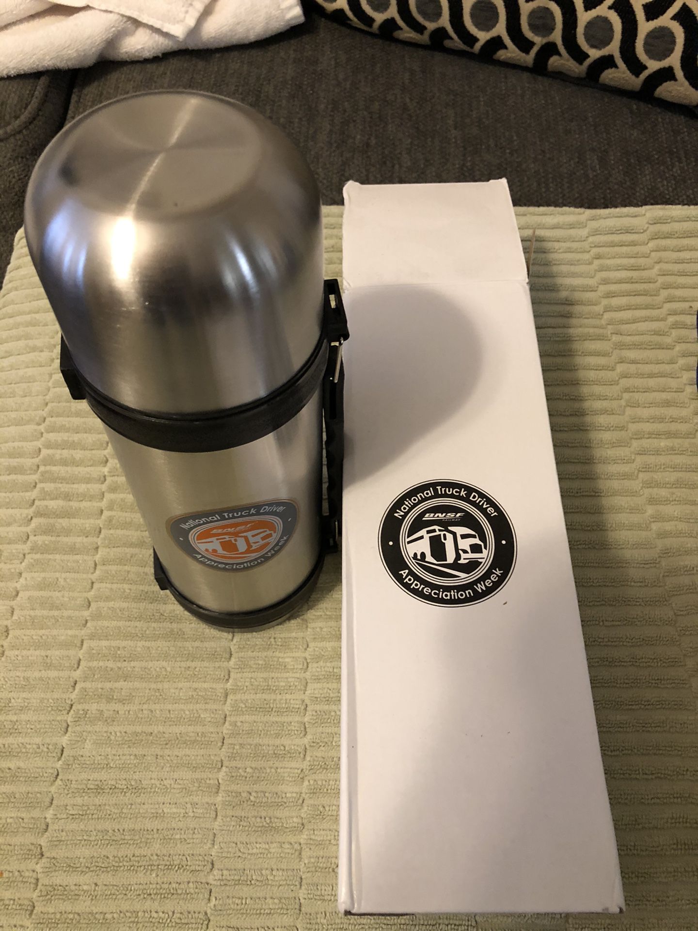 BRAND NEW NATIONAL TRUCKERS HOT/COLD STAINLESS STEEL THERMOS