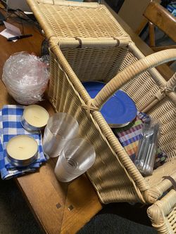 CRATE AND BARREL Wooden Picnic Basket Party Camping Set INCLUDES silverware, Cups, bowls, plates ETCpp
