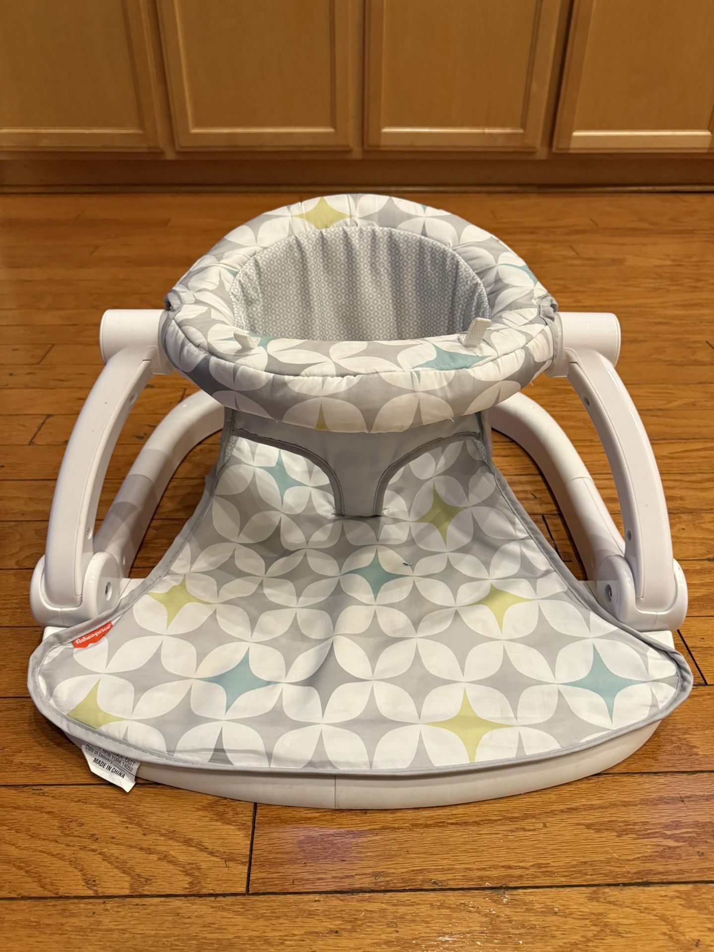 Fisher-Price Portable Baby Chair Sit-Me-Up Floor Seat
