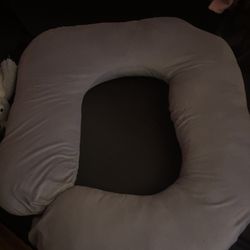 Pregnancy pillow