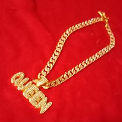 QUEEN Pendant Cuban Chain Necklace