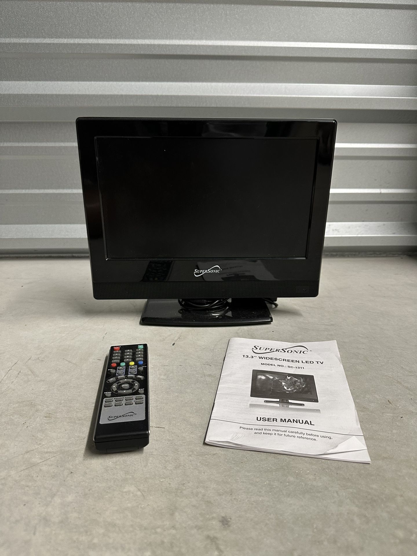 Supersonic 13.3" Widescreen LED TV SC-1311