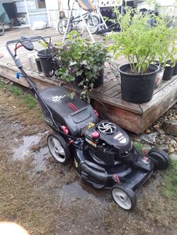 Craftsman 22", Gas-Powered, Self-Propelled Walk-Behind Lawn Mower