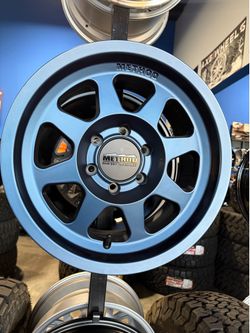 On Sale. Method 17x8.5 6x139.7 wheels & 33x12.50-17 or  285-70-17 tires (We Finance)