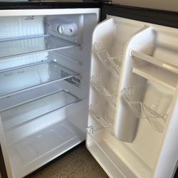 Mini Fridge Insignia Brand