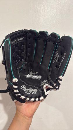 Rawlings fast pitch softball glove 11in
