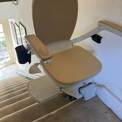 Acorn stairlift Superglide 130 T700