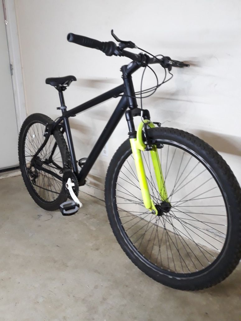 21 speeds bike / bicicleta de 21 velocidades