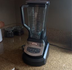 NINJA BLENDER 