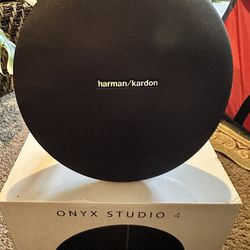 Harman Kardon Onyx Studio 4 Wireless Bluetooth Speaker Black 