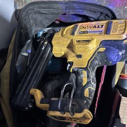 Dewalt Brad Nailer 