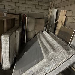 Free Twin Beds And Mattresses And Free AC 