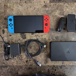 Nintendo Switch OLED Bundle 