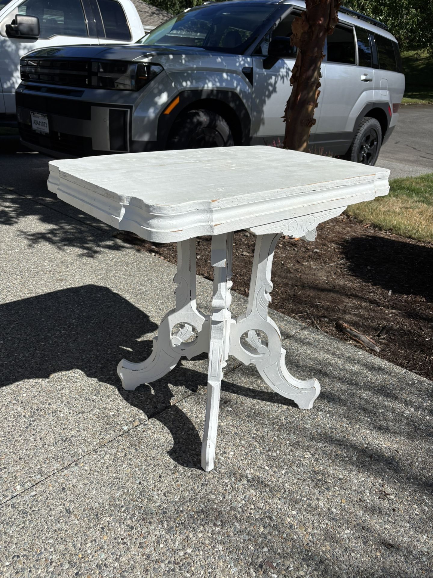 White Vintage Side Table With Mirror