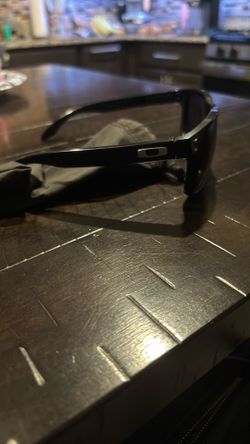 Men’s Oakley Sunglasses 