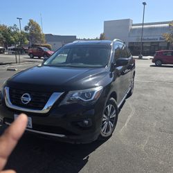 2017 Nissan Pathfinder
