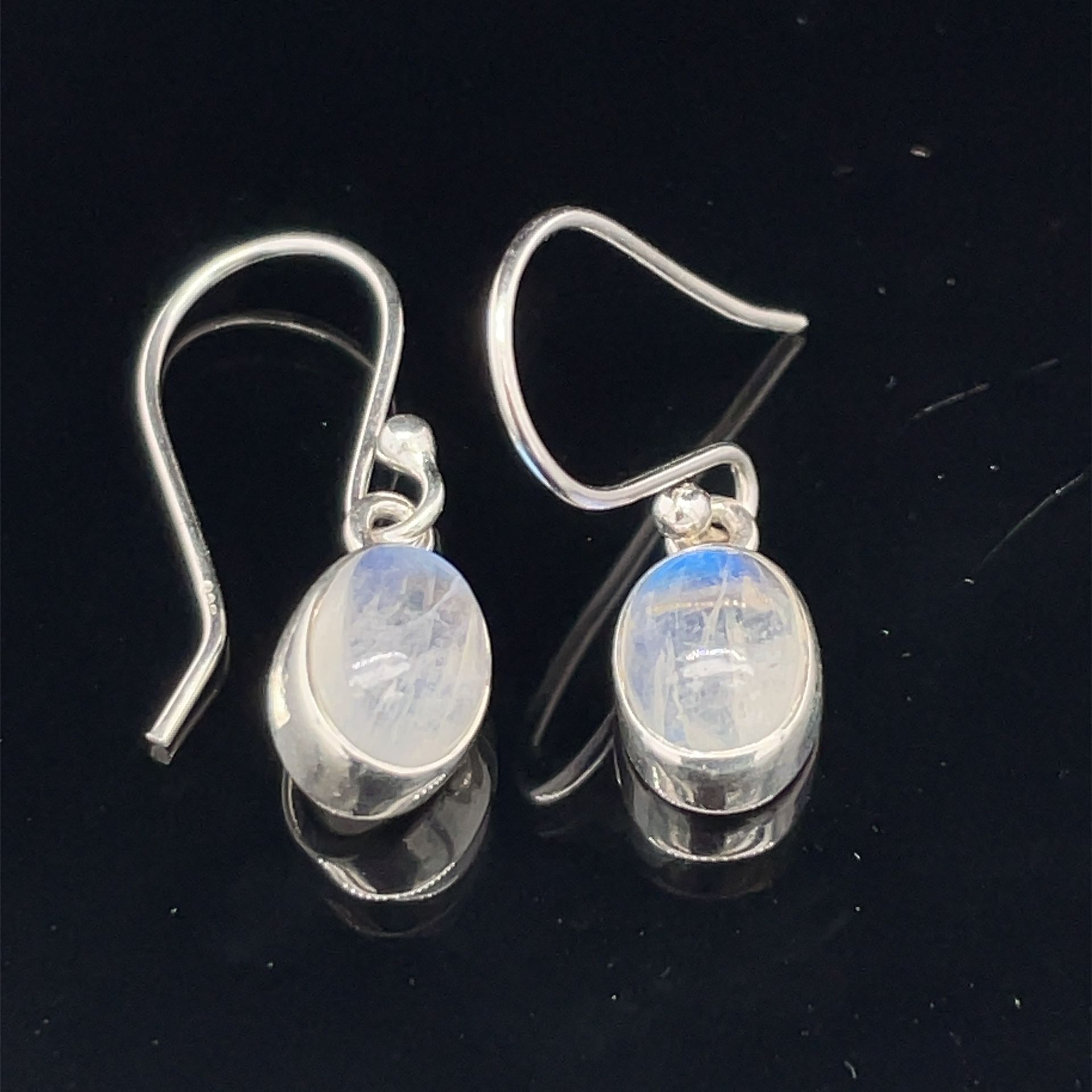 925 Silver Moonstone Earrings 2.20g 183666