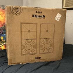 Klipsch (R-60M) Bookshelf/ Monitor Speakers | Premium Hi-Fi Stereo | 6.5” Woofer | Tractrix Horn