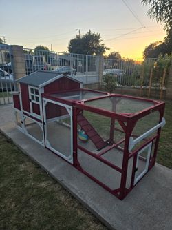 Medium Chicken Coop with Run for 4-8 Chickens Expandable to Large Coop