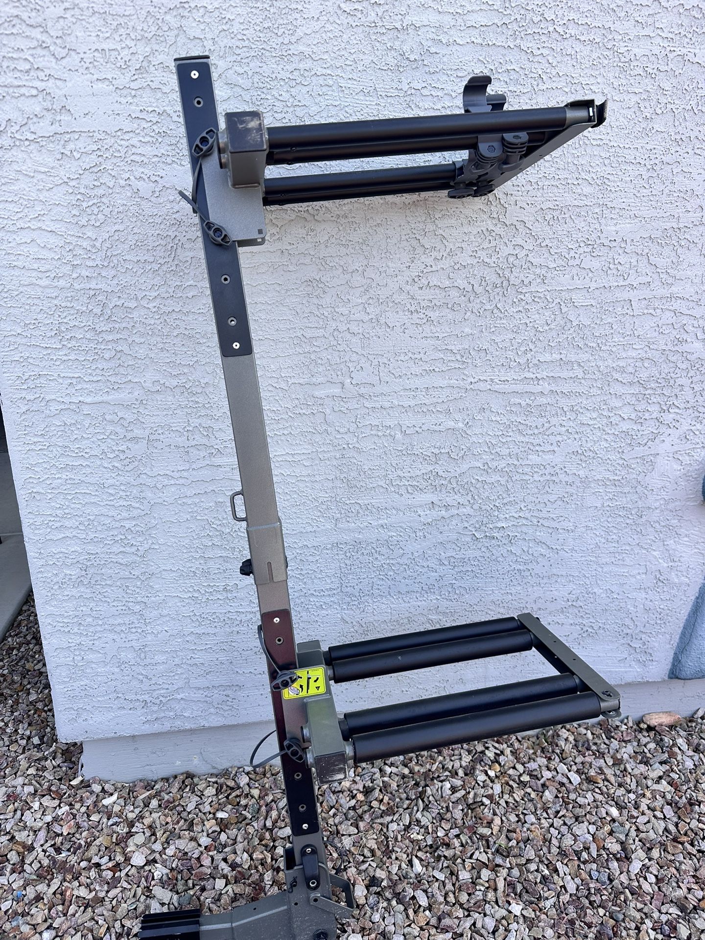 Ski Or Snowboard Carrier - Hitch Mounted