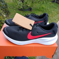 New Nike Revolution 7 Men Size 11.5