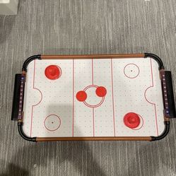 Mini air hockey table