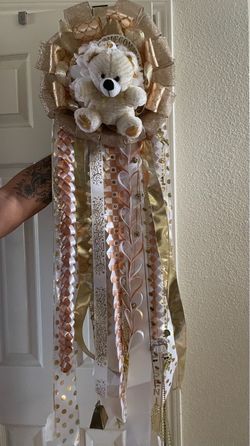 Senior Homecoming Mum White & Gold