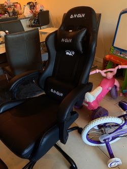 Dowinx Ergonomic Gaming Chair with Footrest & Massage Lumbar, 2D-Linkage Armrests for Computer Chair 330lbs with Headrest Pillow for Office, Home, Str