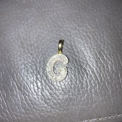 10k G Pendant 