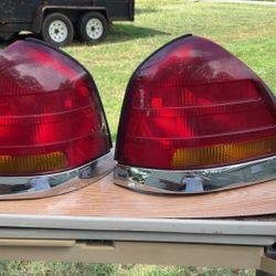 Crown Vic Taillights 