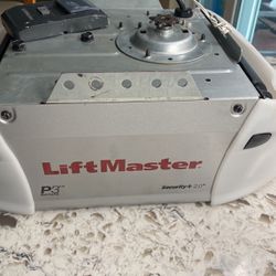 Garage Door Opener LiftMaster P3
