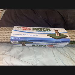 Four Paws Wee-Wee Patch Indoor Potty Replacement Grass  Small 20” X 20” 