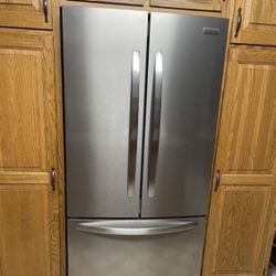 32” Refrigerator