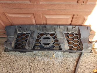 2005 - 2008 Xterra grill insert