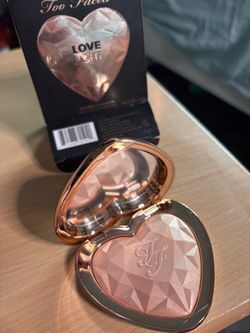 Too Faced Highlighter 