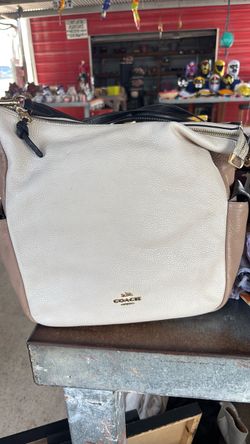 Coach Pebbled Leather Hobo Shoulder Bag