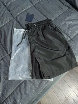 Lv shorts size m
