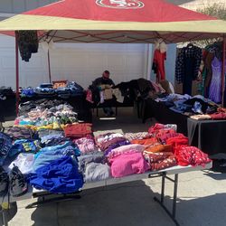 YARD SALE !!! Womens clothes