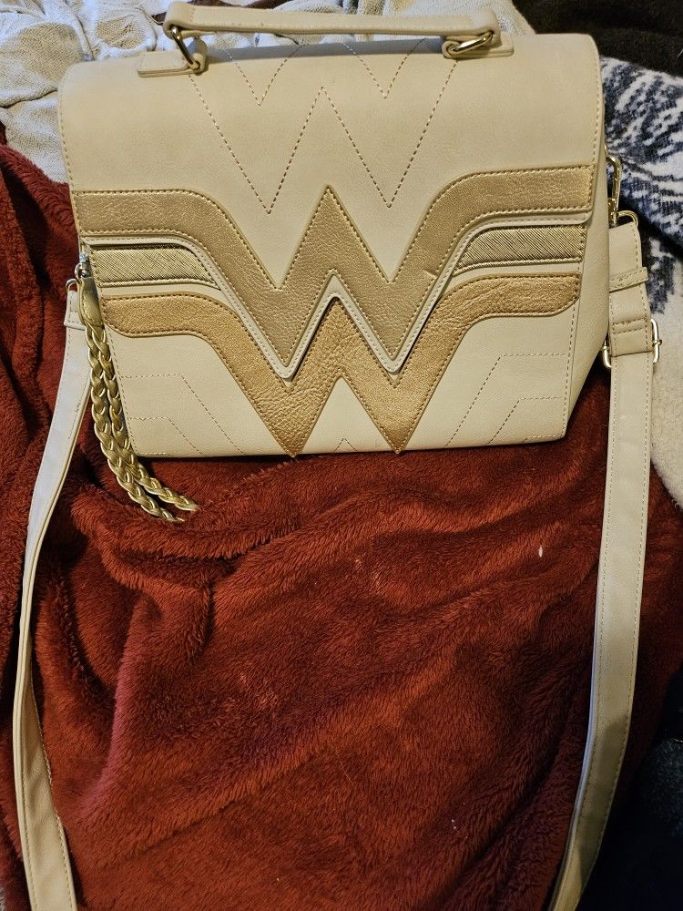 White And Gold Wonder woman Crossbody Loungefly