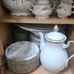 vintage Edelstein Bavaria China in the "Eldorado" pattern on the "Maria Theresia"